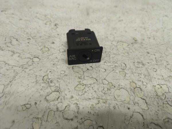 BOUTON AIRBAG VW - Vue 1